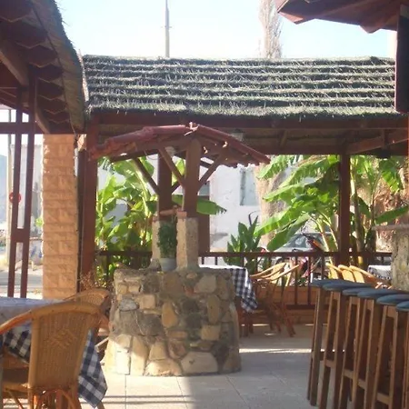 Laura فندق لامبي