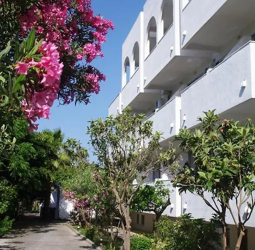 Laura Hotel Lambi (Kos)