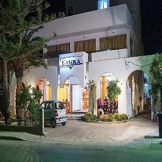 Laura Hotel
